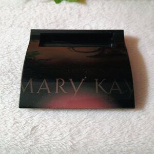 Mary Kay Medium Black Magnetic Refillable Compact Case